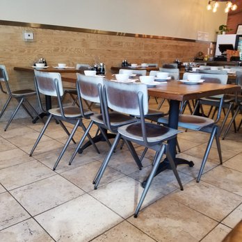 Dumpling House - Clean tables and chairs - Shanghainese Near Me - Arcadia, California
