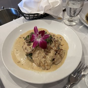 Mezza Luna Bistro - Gorgonzola Chicken - Italian Near Me - Allendale, New Jersey