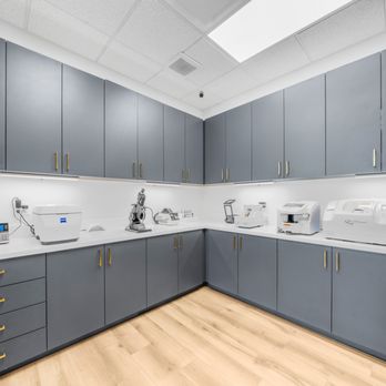 Premier Vision - In office finishing lab provides faster turn around times. - Optometrists Near Me - Houston, Texas Premier Vision - In office finishing lab provides faster turn around times. - Optometrists Near Me - Houston, Texas
