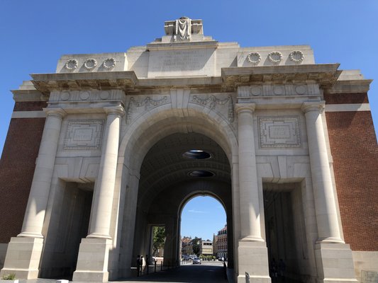 Menin Gate by null