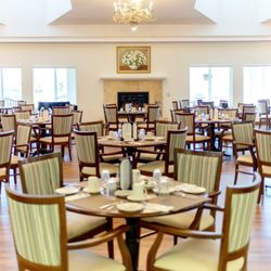 Solstice Senior Living at Bakersfield - Main Dining Room