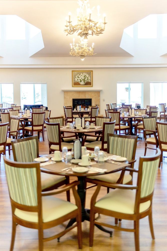 SOLSTICE SENIOR LIVING AT BAKERSFIELD Updated September 2024 10