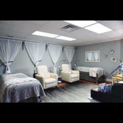 The Lash and Brow Lounge