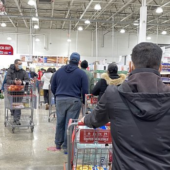 Costco - Long lines! They need more cashiers!! - Wholesale Stores Near Me - Westbury, New York