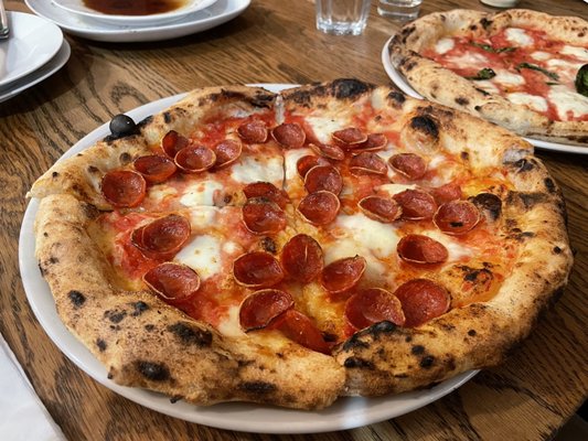 Pizzeria La Sorrentina by null