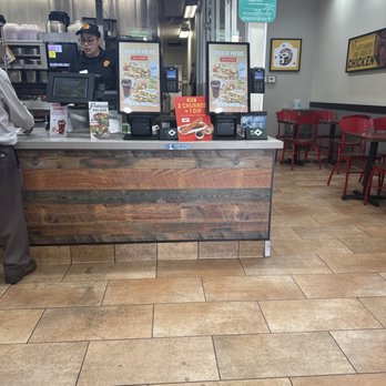 El Pollo Loco - Bar area - Fast Food Near Me - Los Angeles, California