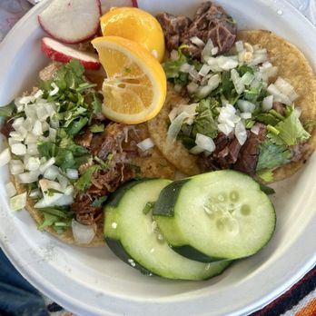 Ay Chabela Taqueria - Tacos de suadero (left) and cabeza (right). - Food Trucks Near Me - San Jose, California Ay Chabela Taqueria - Tacos de suadero (left) and cabeza (right). - Food Trucks Near Me - San Jose, California