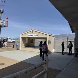 Eastern Sierra Regional Airport