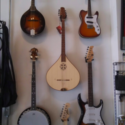 Musica store - Musical instruments and accessories from everywhere.