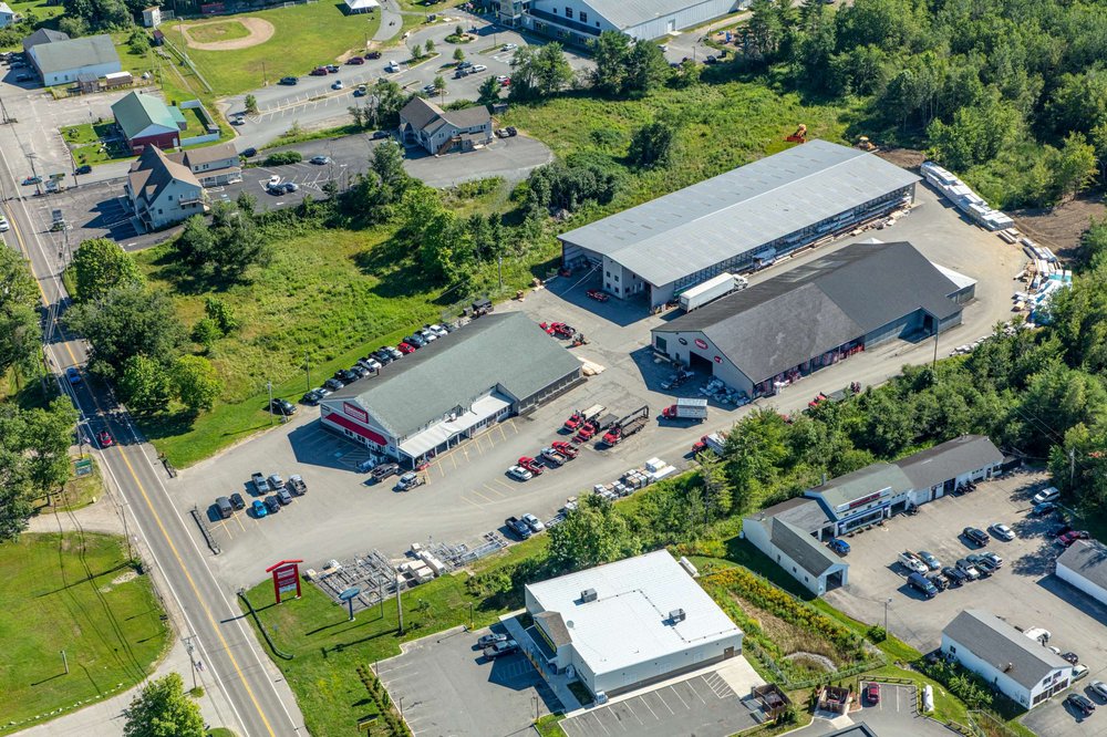 HAMMOND LUMBER COMPANY DAMARISCOTTA Updated July 2024 511 Main St