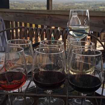 Bluemont Vineyard - Season flight - Venues & Event Spaces Near Me - Bluemont, Virginia