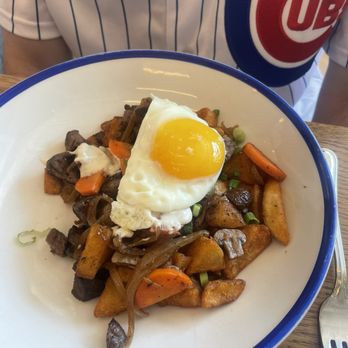 Swift Tavern - TRI TIP HASH - Bars Near Me - Chicago, Illinois Swift Tavern - TRI TIP HASH - Bars Near Me - Chicago, Illinois