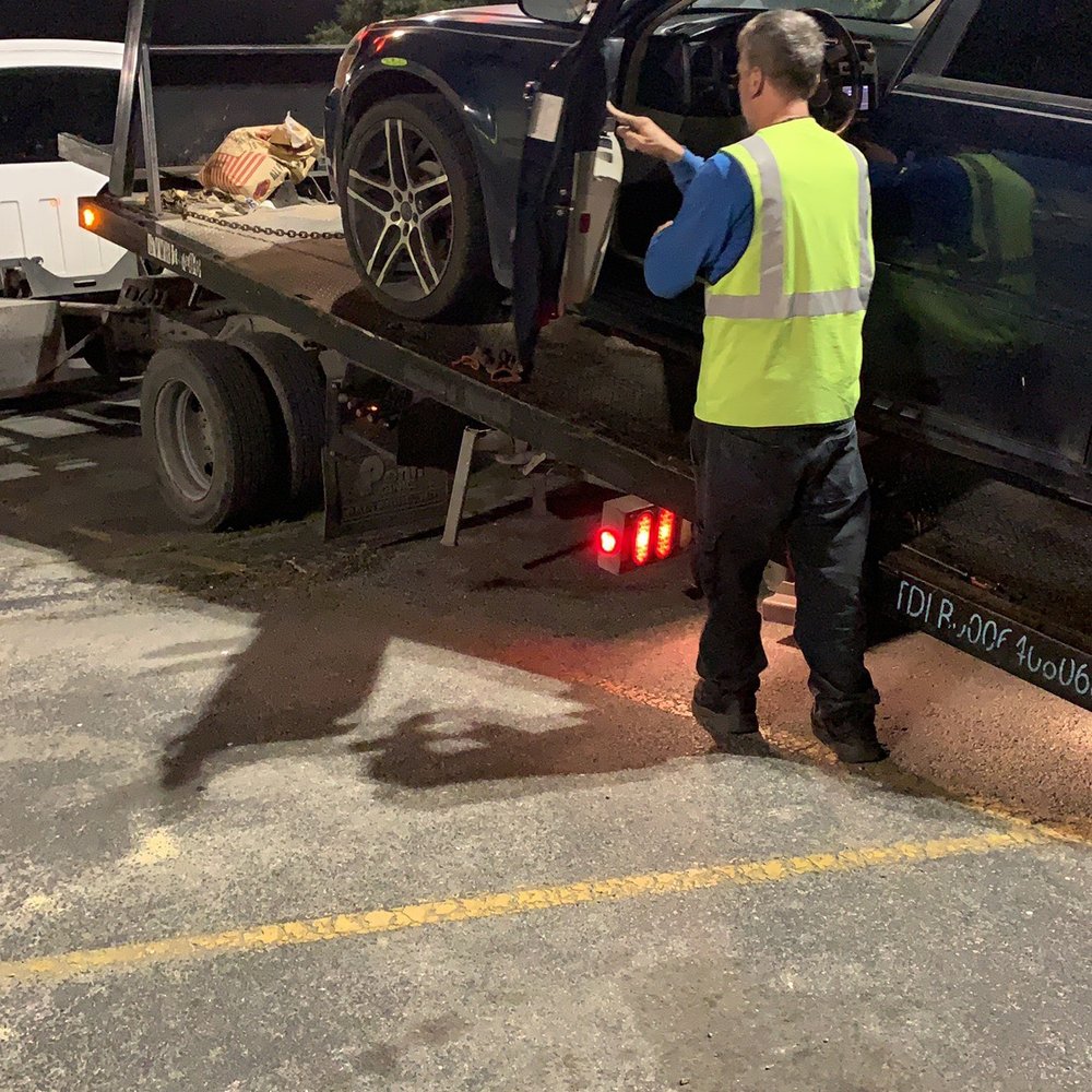 PHIL Z Towing - Towing Near Me - San Antonio, Texas PHIL Z Towing - Towing Near Me - San Antonio, Texas