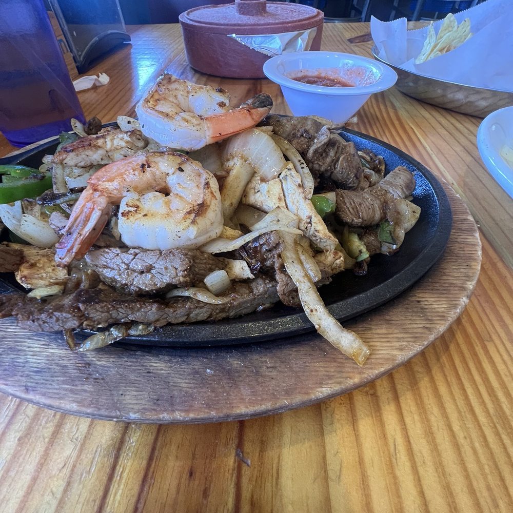 El Pollo Alegre - Combo fajitas - Mexican Near Me - McKinney, Texas