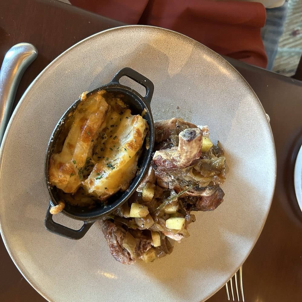 Pork Chops and Au Gratin Potatoes Pork Chops and Au Gratin Potatoes