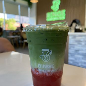 Binge Coffee House - Strawberry Matcha - Vietnamese Near Me - Berkeley, California Binge Coffee House - Strawberry Matcha - Vietnamese Near Me - Berkeley, California