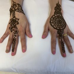 Just Threads - Henna tattoo