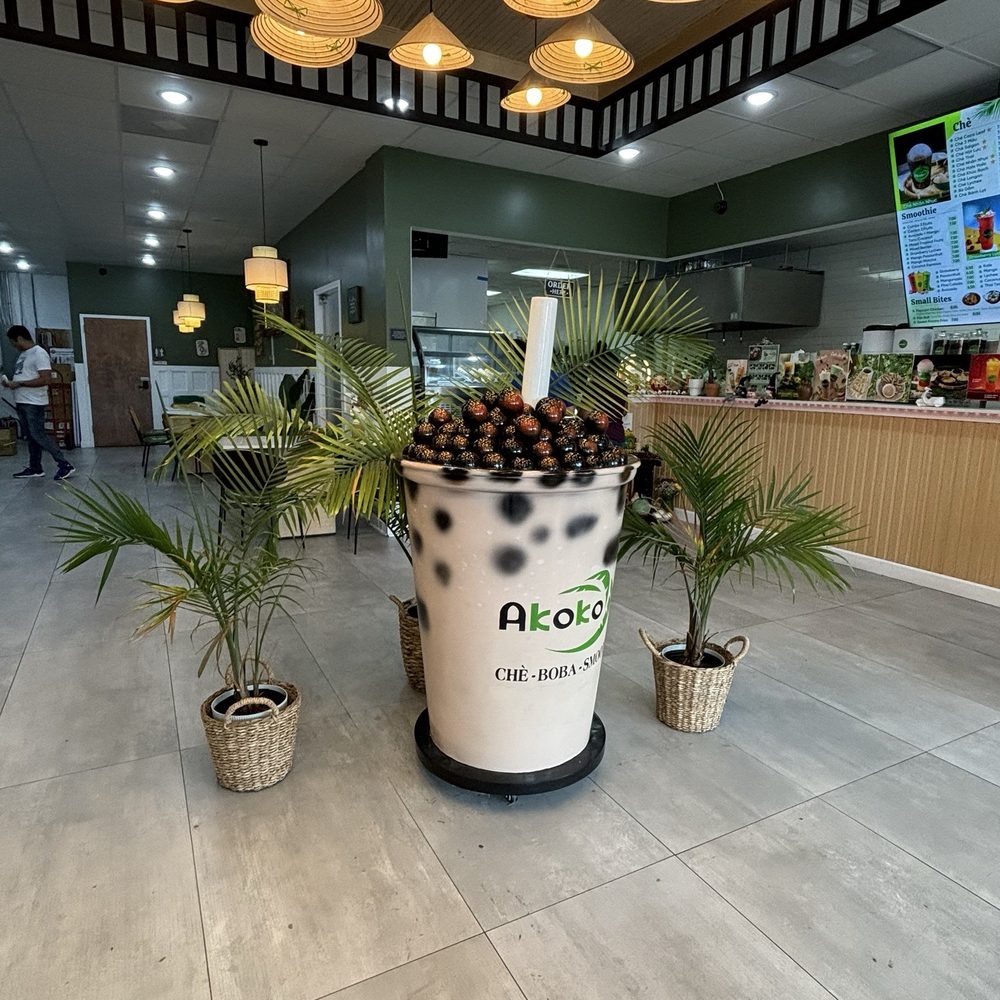AKoKo - Center piece - Juice Bars & Smoothies Near Me - Greensboro, North Carolina AKoKo - Center piece - Juice Bars & Smoothies Near Me - Greensboro, North Carolina