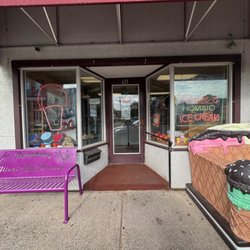 Olson's Ice Cream - Entrance