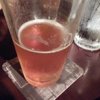 Yard House - New American Near Me - Honolulu, Hawaii