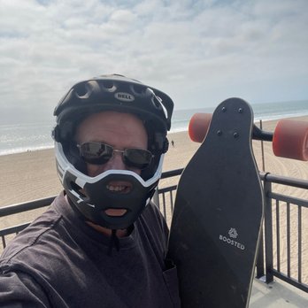 Dockweiler State Beach - Boarding tyme - Beaches Near Me - Playa Del Rey, California