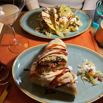 Burrito Factory - Burrito in front tacos in back - Mexican Near Me - Salzburg, 5