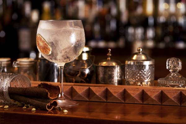 Bobby Gin by null