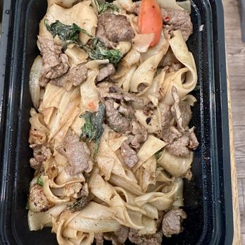 Kin Thai - Drunken noodles - Thai Near Me - Bakersfield, California