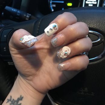 Top Nails - Nail Salons Near Me - Roseville, California