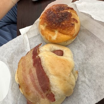 Daily Whisk Matcha - Sausage bun and cheese mushroom puff - Cafes Near Me - Honolulu, Hawaii
