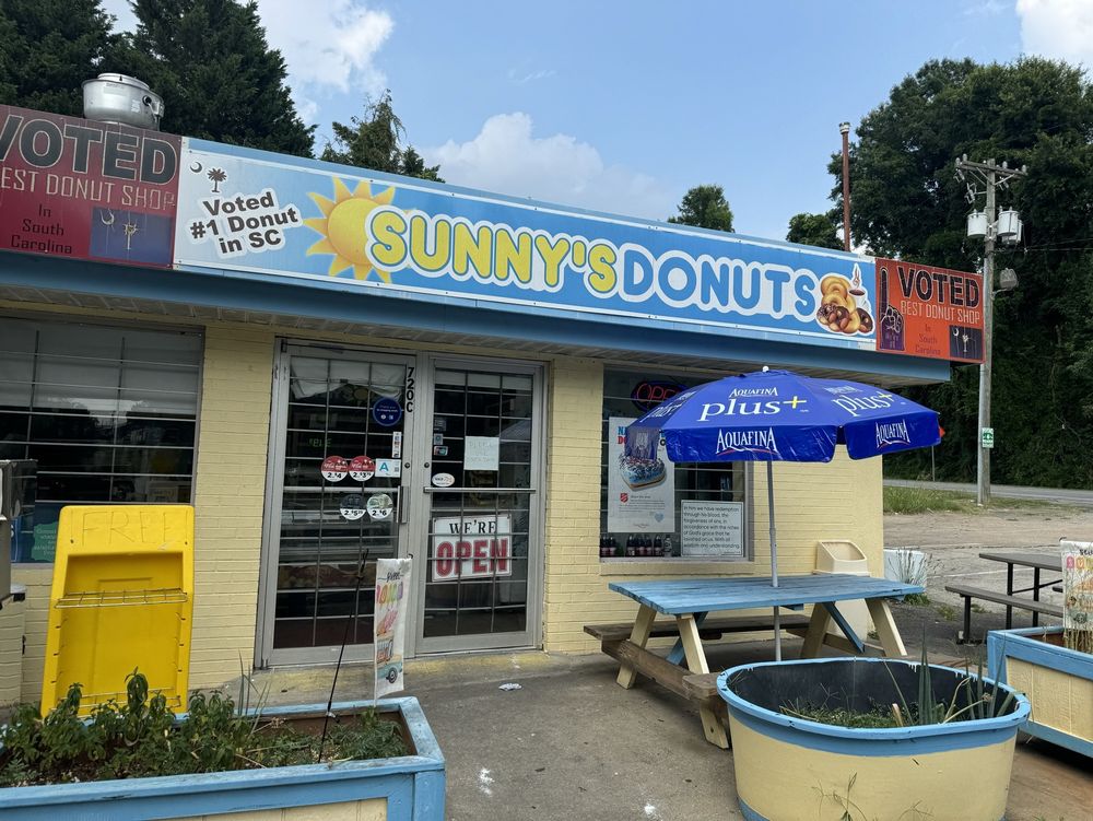 Sunny's Donuts Logo