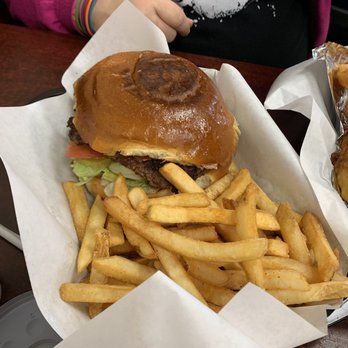 JLB Eatery - Avocado bacon burger - Burgers Near Me - Houston, Texas JLB Eatery - Avocado bacon burger - Burgers Near Me - Houston, Texas