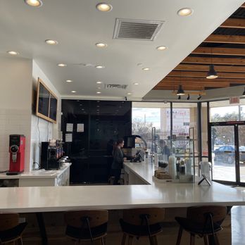 7 Leaves Cafe - Large Counter - Coffee & Tea Near Me - Houston, Texas