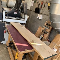 Bee Tree Hardwoods - Getting oak cut to order.