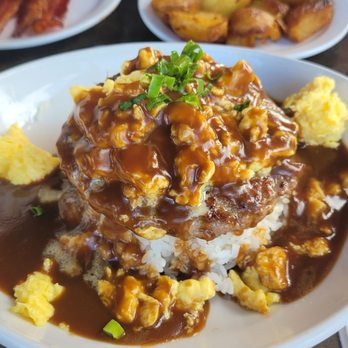 Kihei Caffe - Loco moco - traditional style with scrambled eggs. Home potatoes and bacon on the side. - Hawaiian Near Me - Kihei, Hawaii