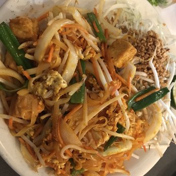 Pho Noodle House - Vegetarian pad thai - Thai Near Me - Placentia, California Pho Noodle House - Vegetarian pad thai - Thai Near Me - Placentia, California
