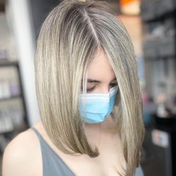 Alex Mikhail - Lex Labs Hair Studio - Full highlights with a shadow root