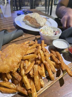 The Common Table by null