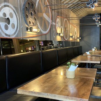 Bodegon No 69 - Inside - Latin American Near Me - Pasadena, California