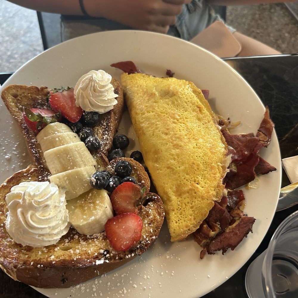 Musa - Pastrami omelette with French Toast - Latin American Near Me - San Juan, Puerto Rico