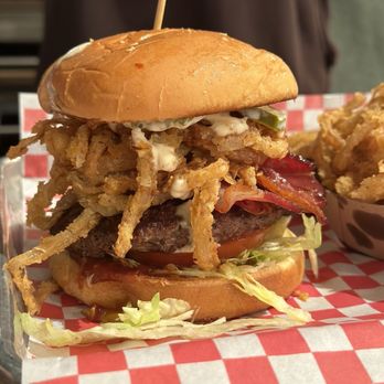 Giddy Up Burgers - Kit n kaboodle burger - Burgers Near Me - Seattle, Washington Giddy Up Burgers - Kit n kaboodle burger - Burgers Near Me - Seattle, Washington