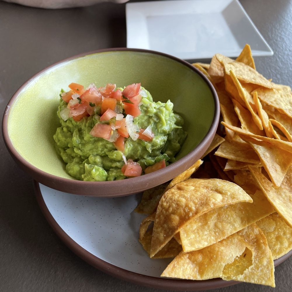 Tacomida - Guacamole and Chips - Mexican Near Me - Shelton, Connecticut Tacomida - Guacamole and Chips - Mexican Near Me - Shelton, Connecticut