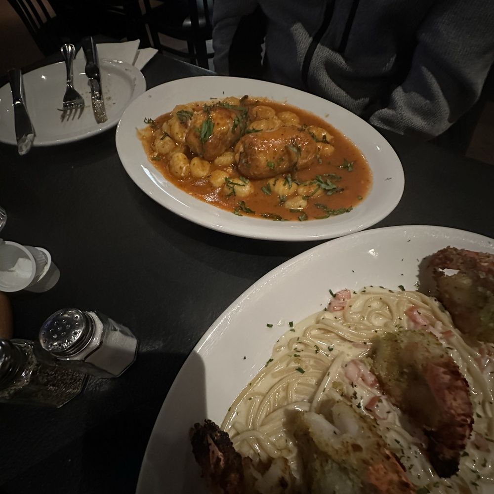 Taverna on Division - Italian Near Me - Melrose Park, Illinois Taverna on Division - Italian Near Me - Melrose Park, Illinois