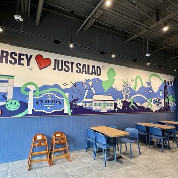 Just Salad - Inside seating. - Salad Near Me - Clifton, New Jersey