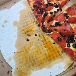 Abby's Legendary Pizza - Soooo greasy