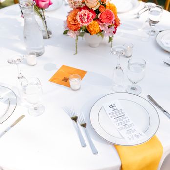 Flower Frens - Orange and Vibrant pink centerpiece florals for a wedding at Botanica in Oceanside - Florists Near Me - Vista, California Flower Frens - Orange and Vibrant pink centerpiece florals for a wedding at Botanica in Oceanside - Florists Near Me - Vista, California