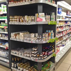 REWE - große Auswahl auch an veganen Produkten