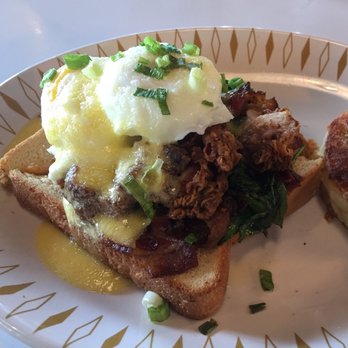 Hatch - Charleston Benedict: Southern fried chicken on toasted brioche with sauteed spinach, hickory smoked bacon, poached eggs, cheddar hollandaise - Breakfast & Brunch Near Me - Huntington, New York