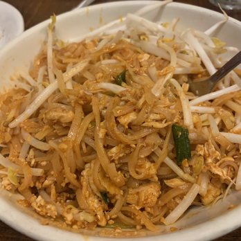 Spoon Eastside - Pad Thai spicy - Thai Near Me - Atlanta, Georgia Spoon Eastside - Pad Thai spicy - Thai Near Me - Atlanta, Georgia