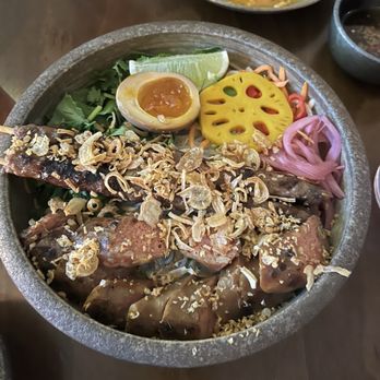 Falansai - Beef skewer with lamb sausage on a bed of plain rice noodles. No flavor- looks are deceiving - Vietnamese Near Me - Brooklyn, New York